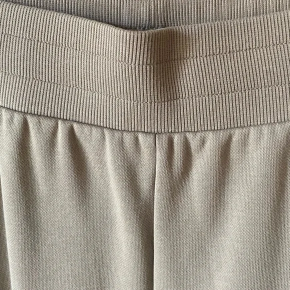 PUMA WOMENS ESSENTIAL CARGO FLEECE PANTS SIZE LARGE IN OAK BRANCH - Picture 8 of 14